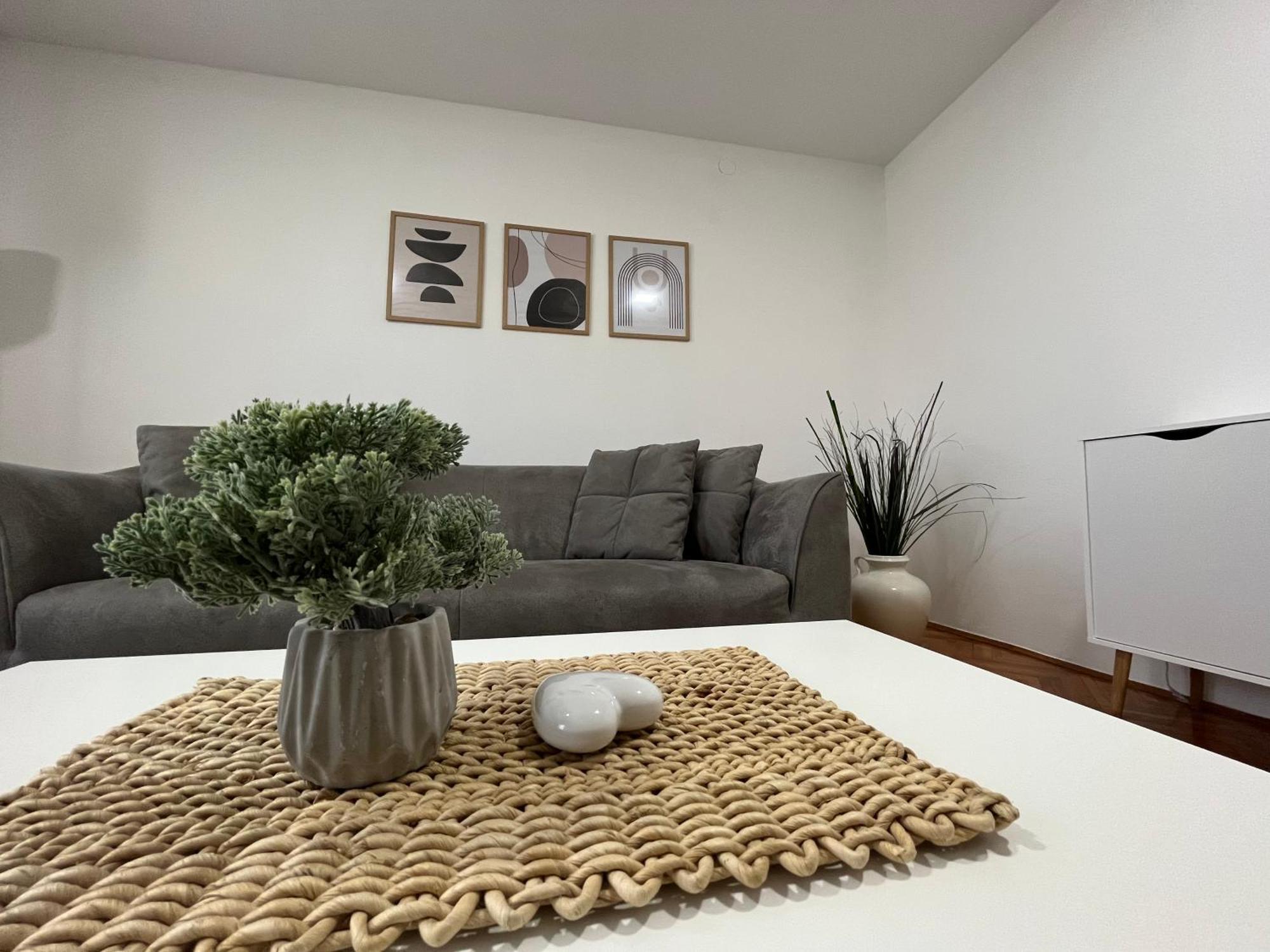 Apartman Mara Mala Subotica Extérieur photo